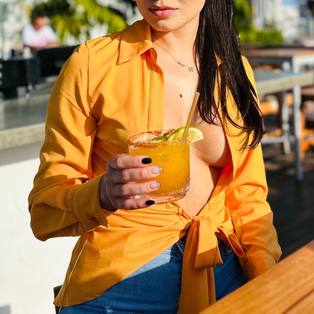 Front Tie Orange Top 🧡